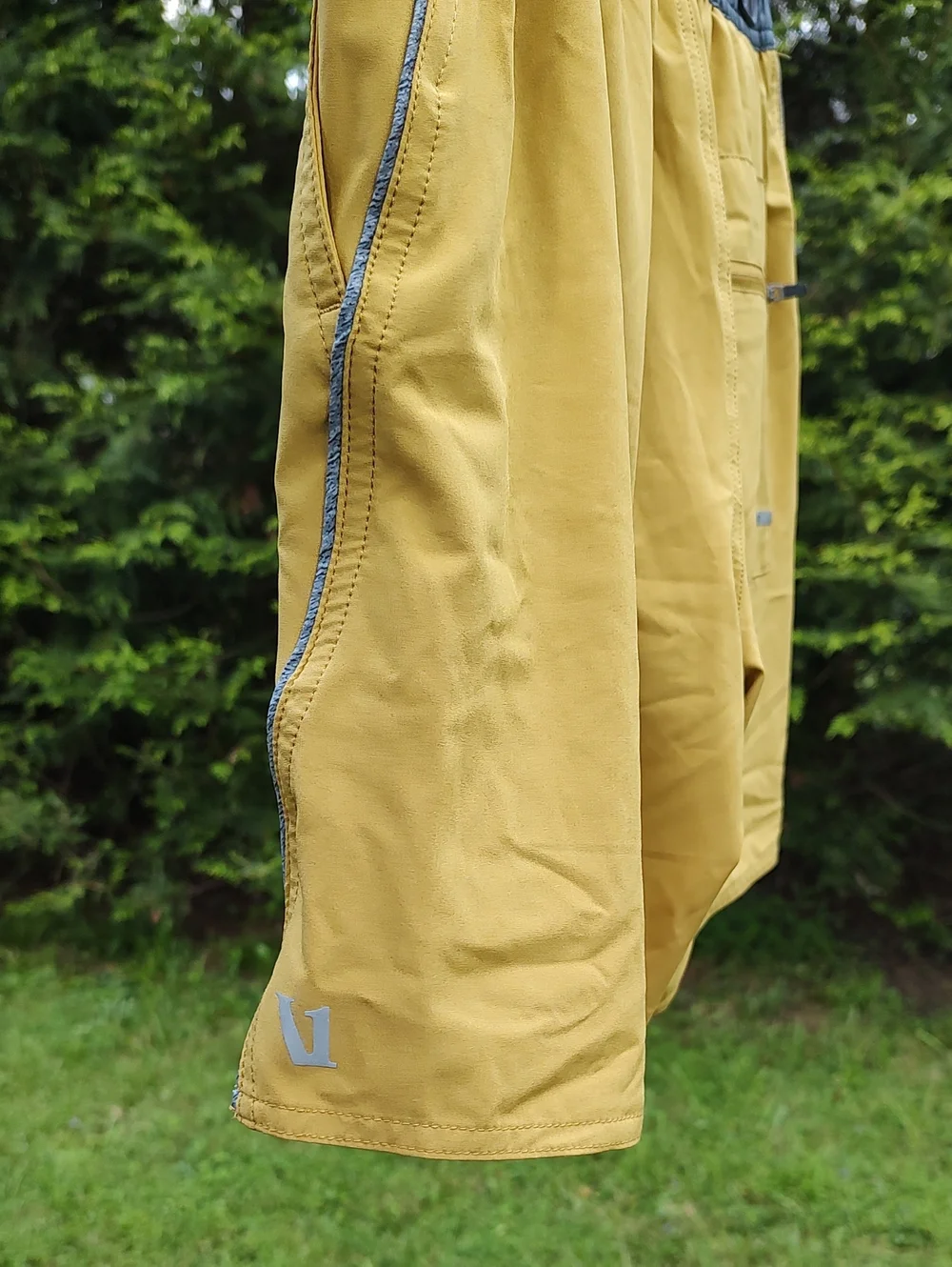 Vuori Athletic Shorts in Mustard Yellow Size Small